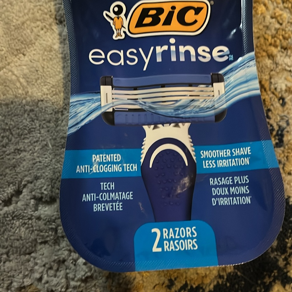 NWT Bic Easy Rinse Disposable Razors - Picture 6 of 6